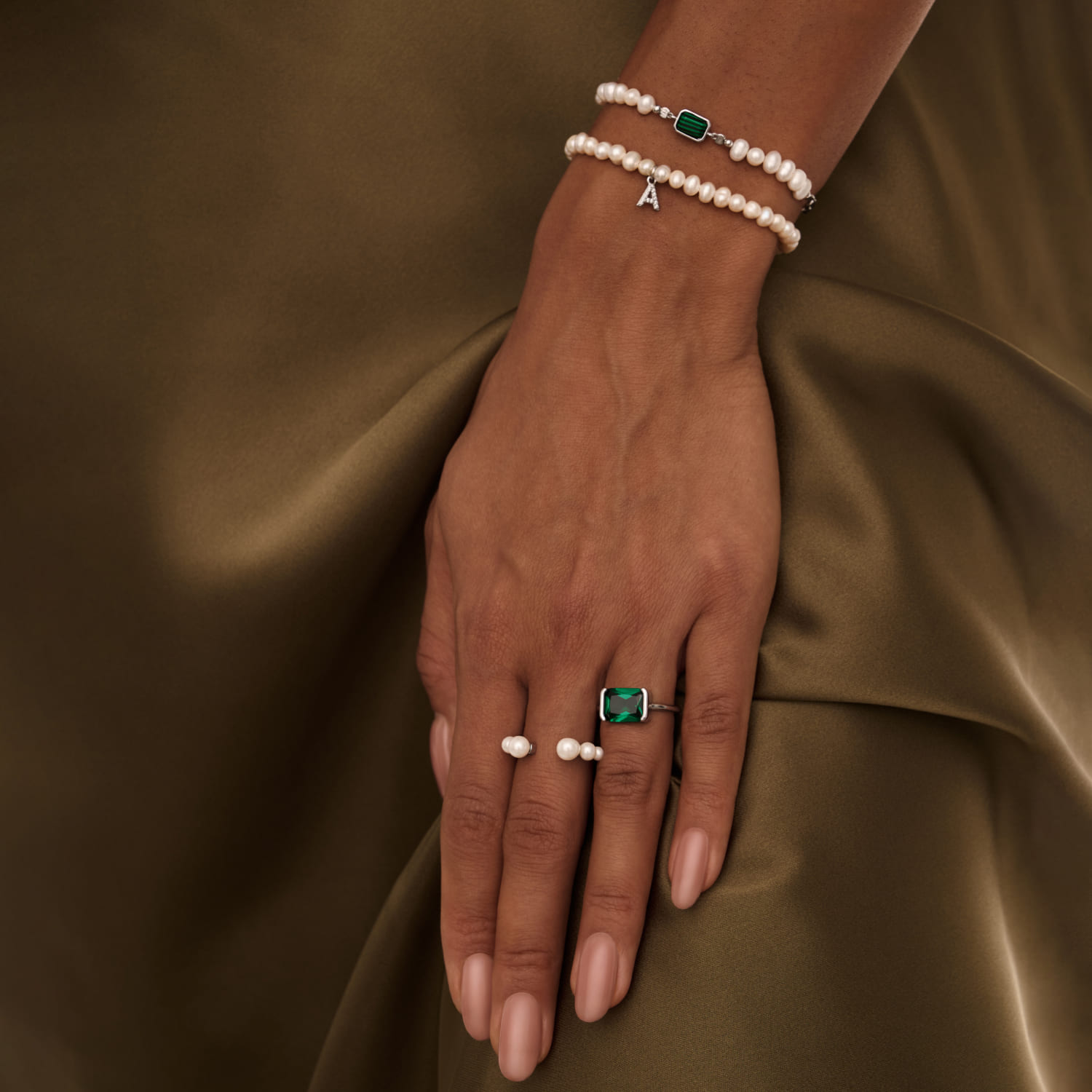 Браслет жемчуг на руку серебро 925 с буквой А