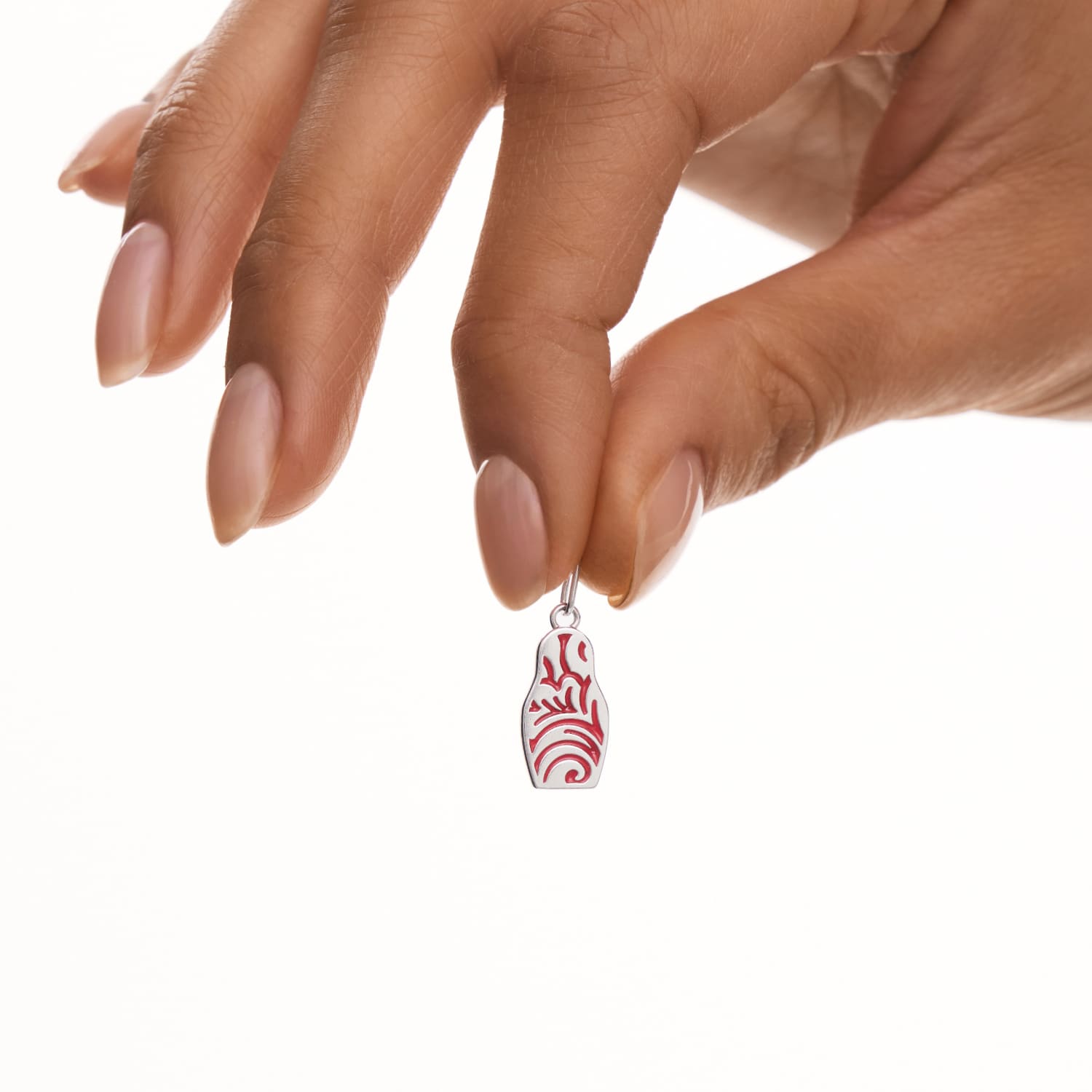 Серебряная подвеска в виде матрешки с узором РУССКИЙ КОД