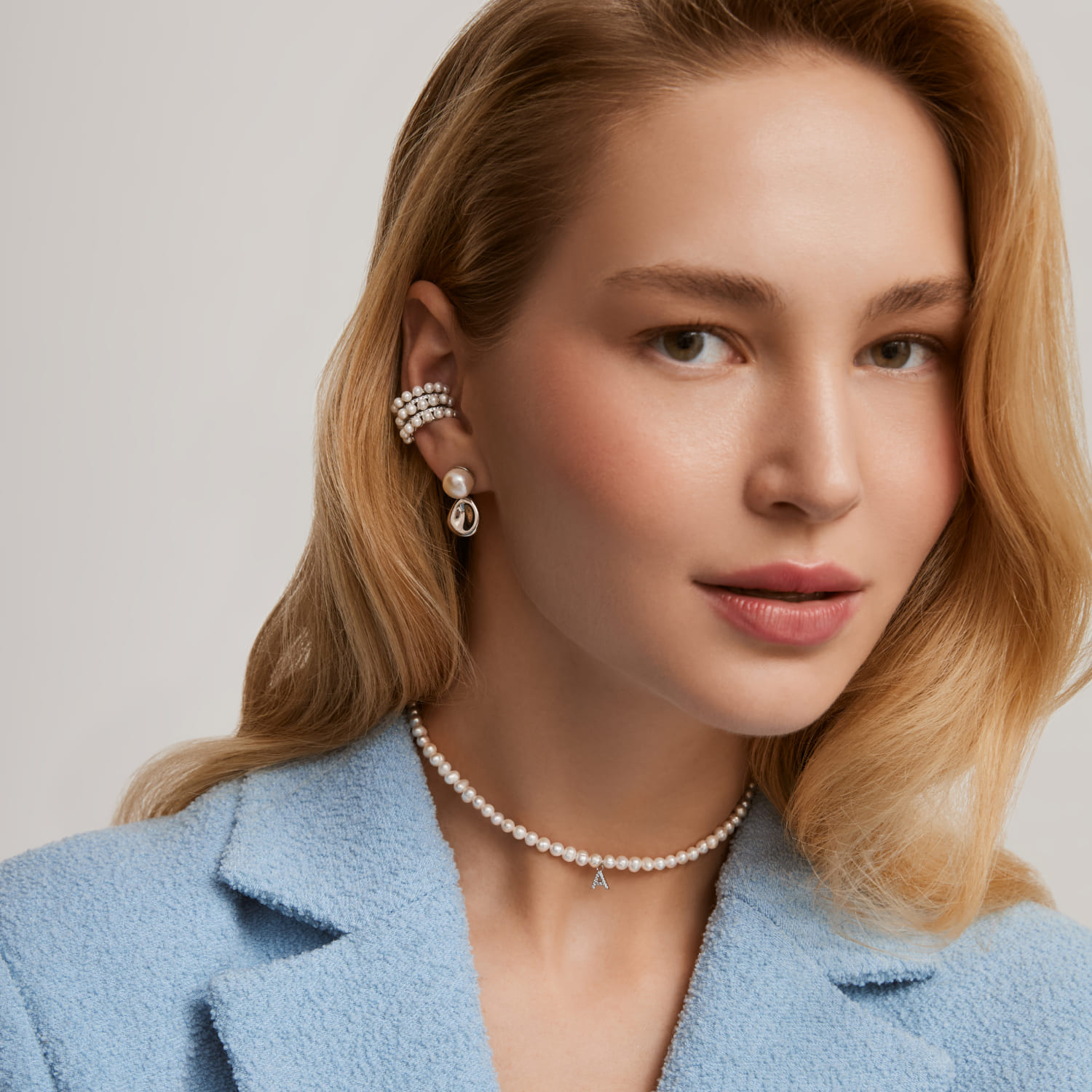 Колье на шею серебро 925 жемчуг буква а