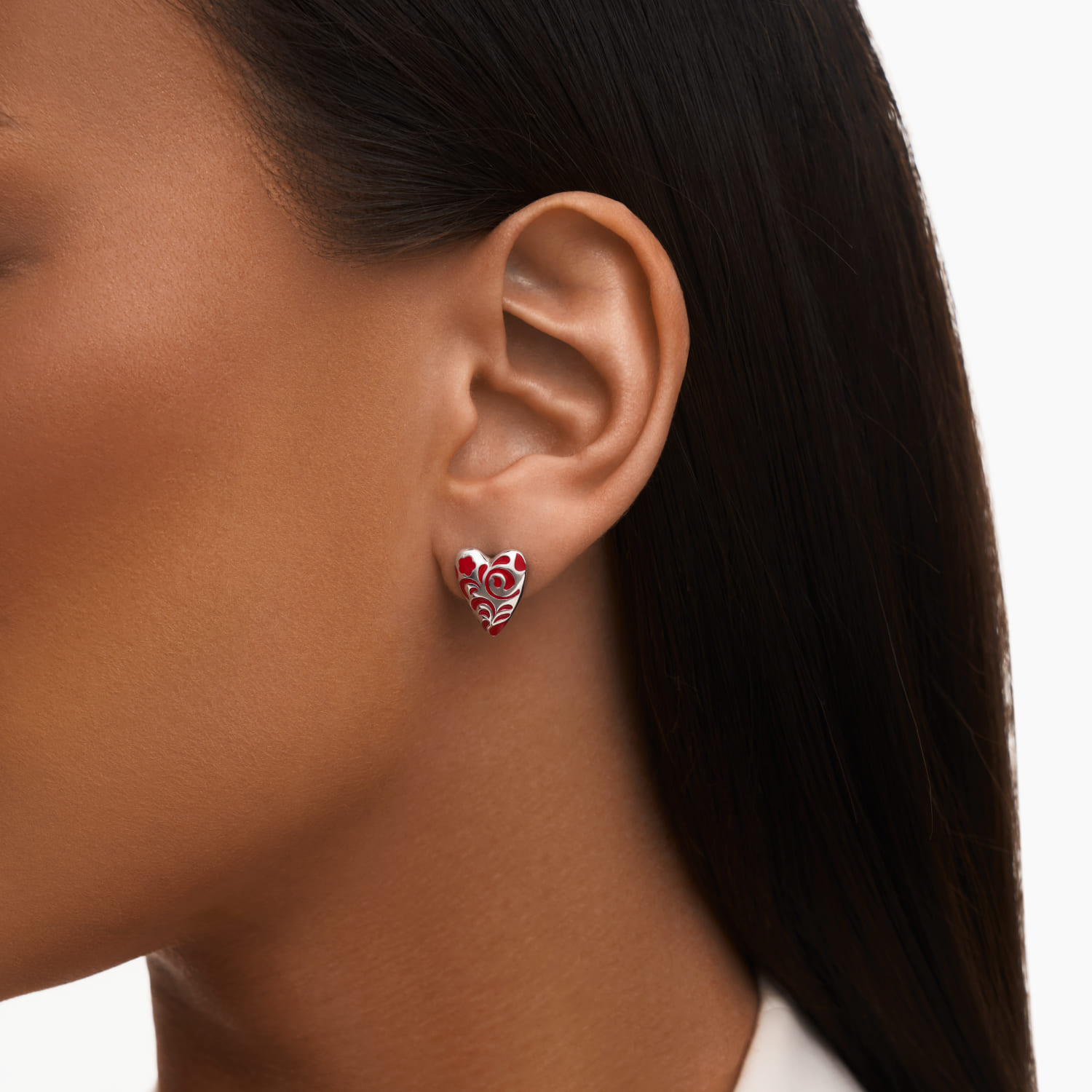 Серебряные серьги в виде сердечек с красным узором РУССКИЙ КОД