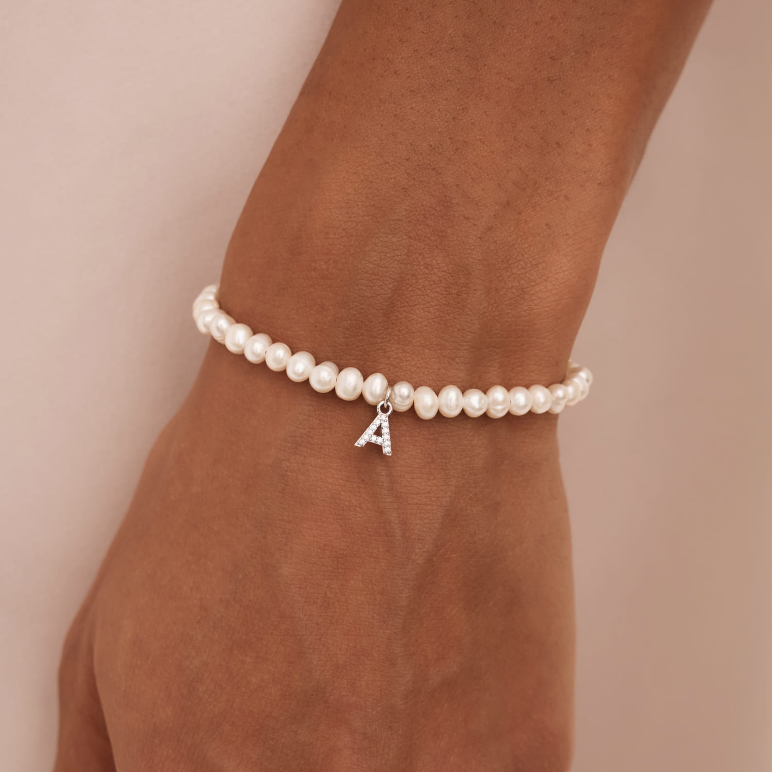 Браслет жемчуг на руку серебро 925 с буквой А