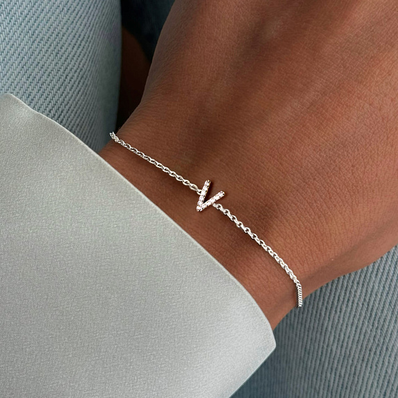 Браслет серебро 925 серебряный с буквой V ювелирный Miestilo