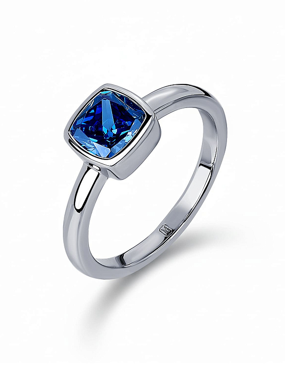 Серебряное кольцо с фианитом в глухой закрепке Miestilo  2