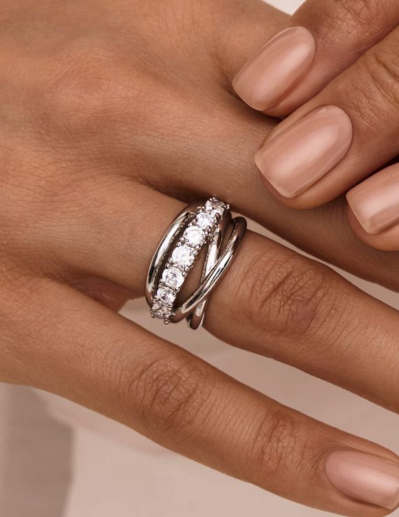 Серебряное кольцо с фианитами Miestilo