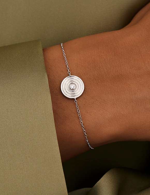 Серебряный браслет с монетой и фианитом Miestilo