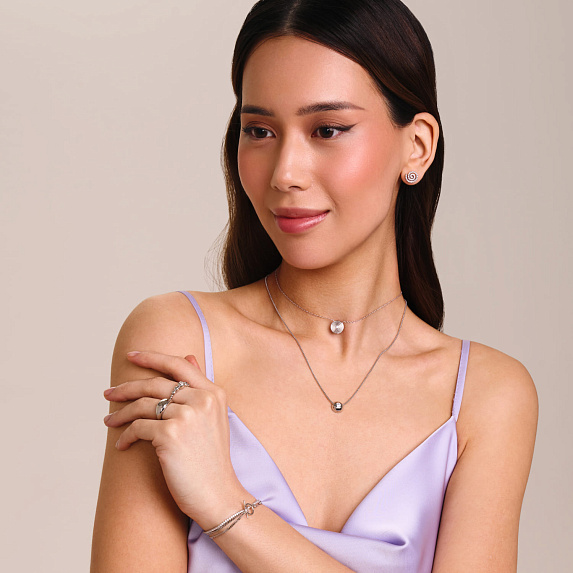 Серебряное колье с фианитом в круглой огранке Miestilo