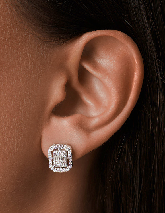 Серебряные серьги с фианитами и английским замком Miestilo