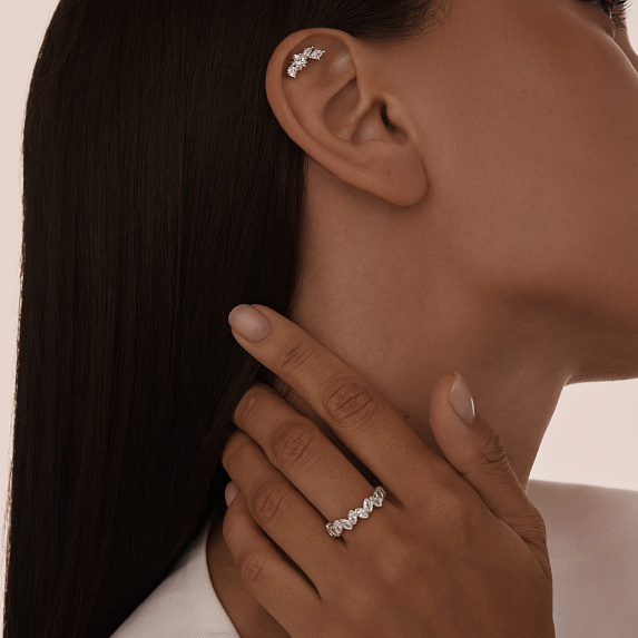 Серебряное кольцо с фианитами в огранке маркиз Miestilo