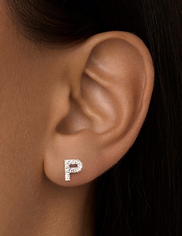 Серебряная моносерьга буква P Miestilo