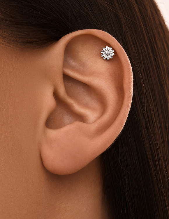 Серебряный пирсинг цветок Miestilo