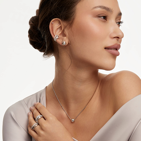Серебряное колье с фианитом в круглой огранке Miestilo