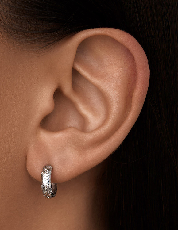 Серебряные фактурные серьги кольца внутренний диаметр 9мм, внешний диаметр 13мм Miestilo