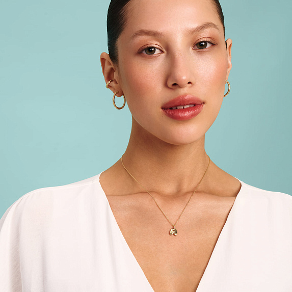 Серебряное колье позолоченое с буквой А bubble small Miestilo
