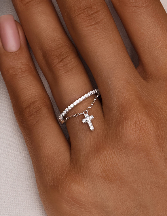 Серебряное кольцо с дорожкой из фианитов и подвеской в виде крестика на цепочке Miestilo