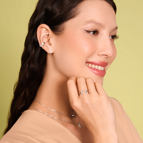 Моносерьга серебро 925 гвоздик c буквой Е Miestilo