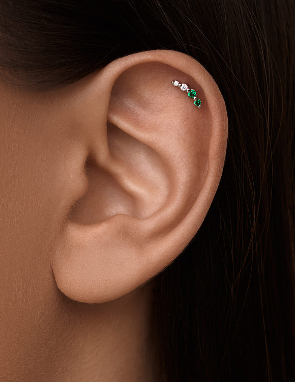 Серебряный пирсинг в ухо с фианитами в круглой огранке Miestilo