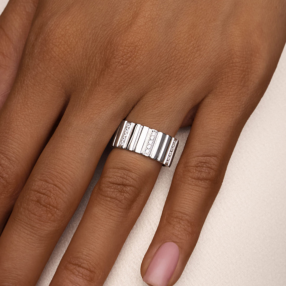 Серебряное кольцо широкое с фианитами Miestilo