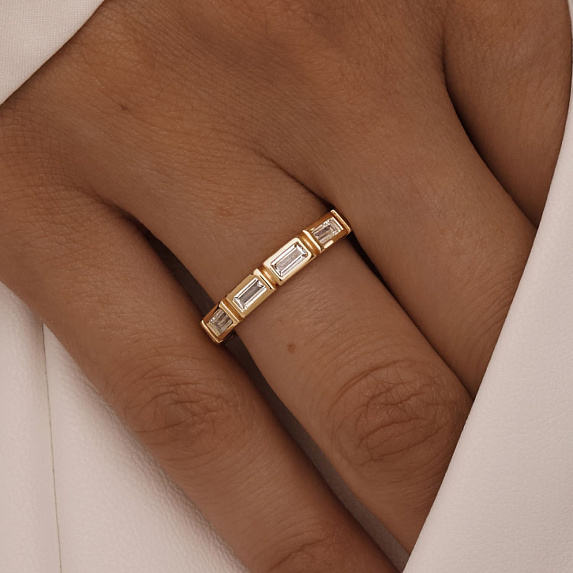 Серебряное кольцо с фианитами в огранке багет Miestilo