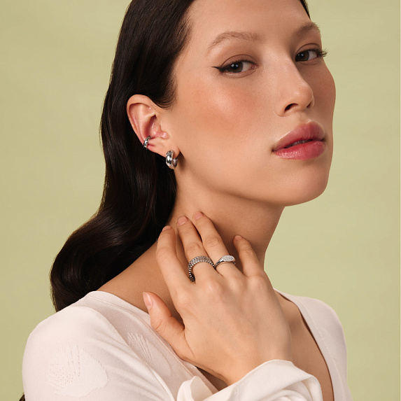 Серебряное кольцо с россыпью фианитов Miestilo