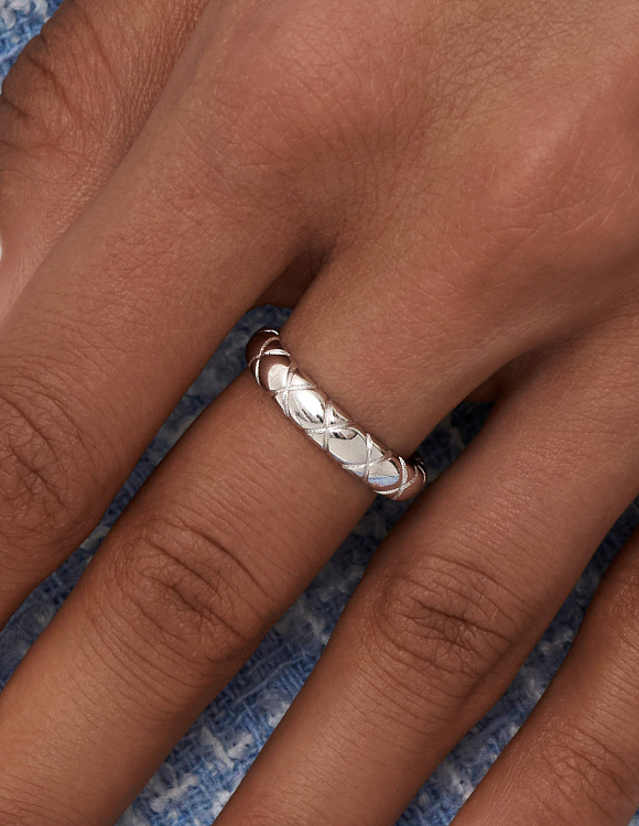 Серебряное кольцо Miestilo