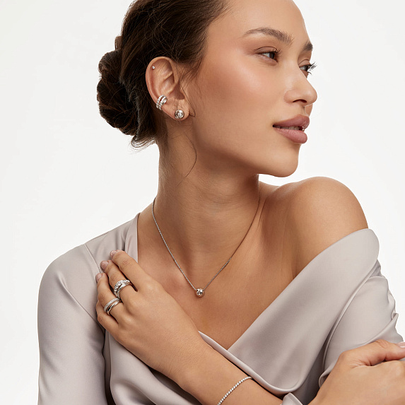 Серебряное кольцо с фианитами Miestilo