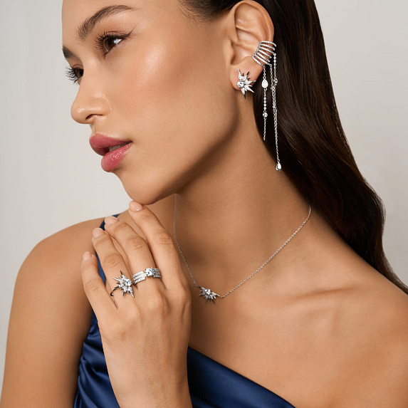 Серебряное кольцо с фианитами Miestilo