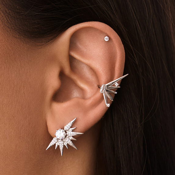 Серебряные серьги гвоздики с фианитами Miestilo