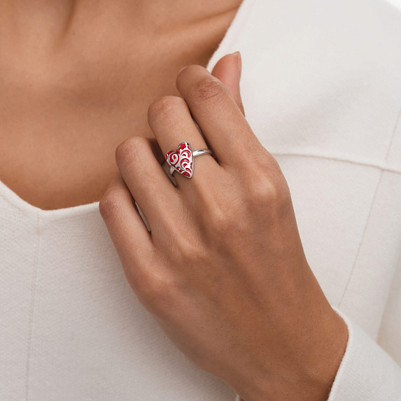Серебряное кольцо в виде сердечка с красным узором РУССКИЙ КОД Miestilo