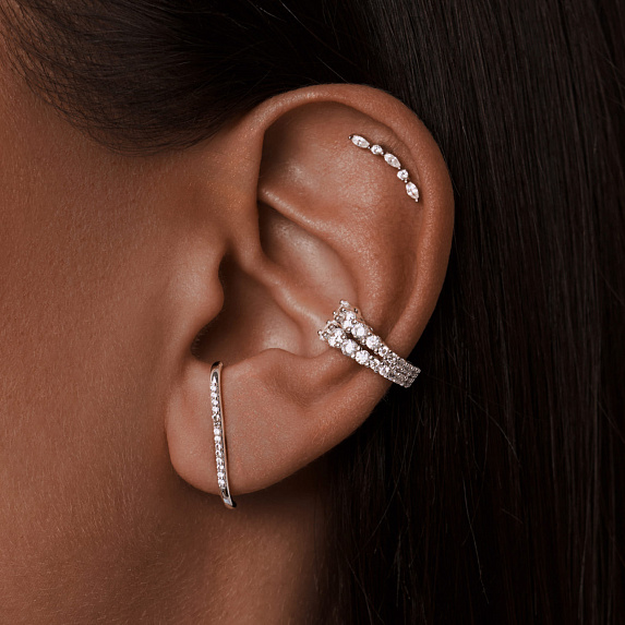 Элегантные пусеты в виде петли с фианитами Miestilo