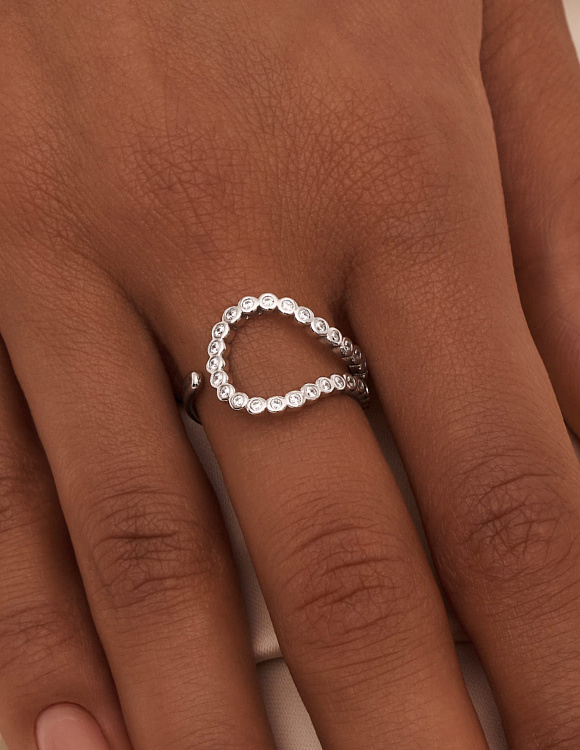 Серебряное кольцо с фианитами Miestilo