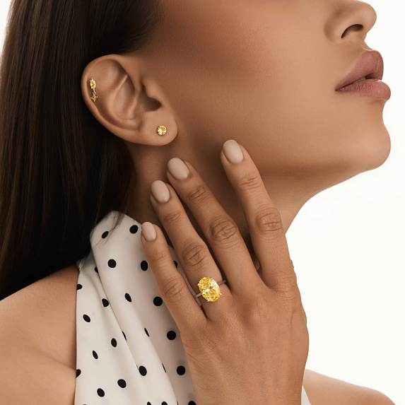 Серебряное кольцо с желтым фианитом в огранке овал Miestilo