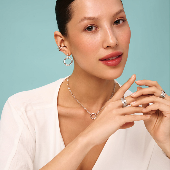 Серебряное кольцо широкое с фианитами Miestilo