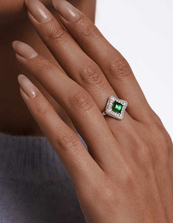 Серебряное кольцо с фианитами Miestilo