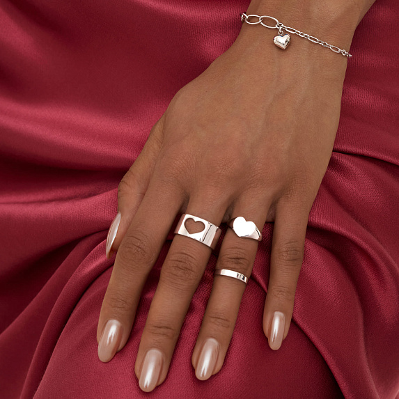 Серебряное кольцо печатка сердце Miestilo