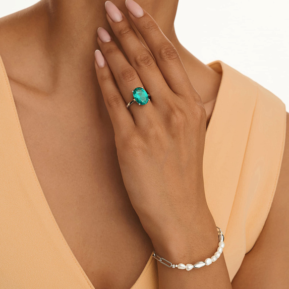 Серебряное кольцо с фианитом в огранке овал Miestilo