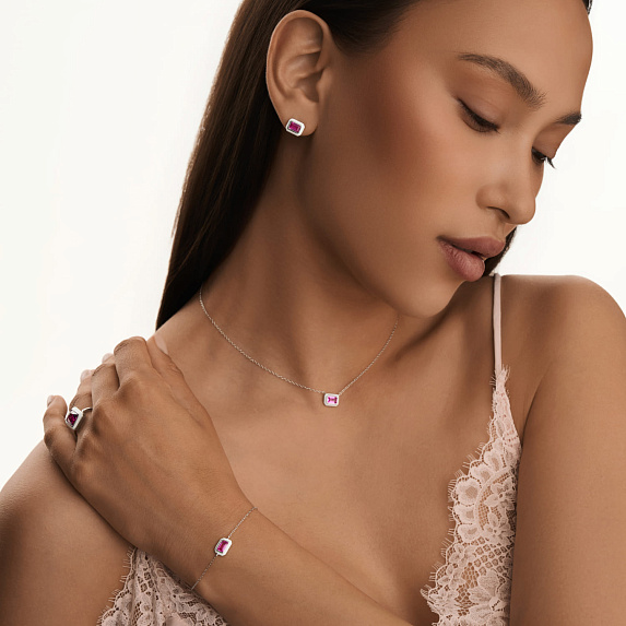Серебряное кольцо с эмалью и корундом  Miestilo