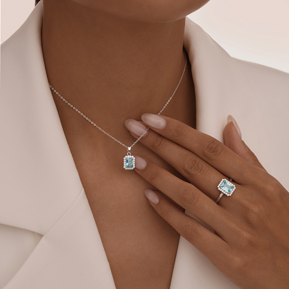 Серебряное кольцо с фианитами Miestilo