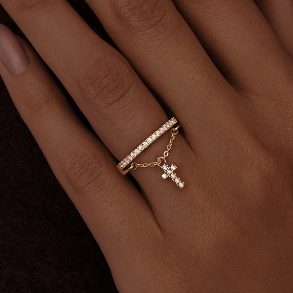 Серебряное кольцо с дорожкой из фианитов и подвеской в виде крестика на цепочке в позолоте Miestilo