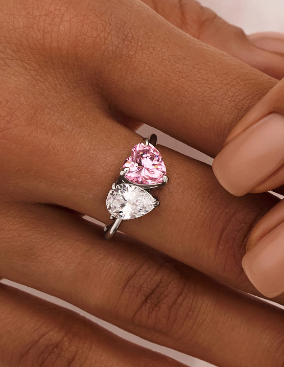 Серебряное кольцо Toi et Moi с фианитами в гранках сердце и груша Miestilo