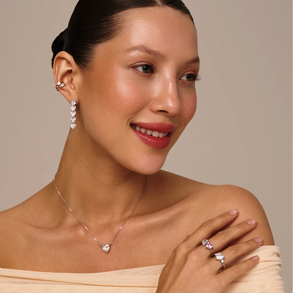 Серебряное кольцо сердце с белым фианитом Miestilo