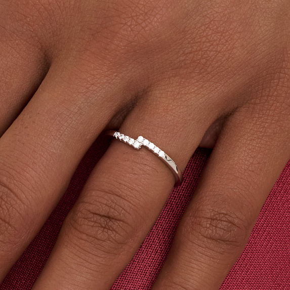 Серебряное кольцо с фианитами Miestilo