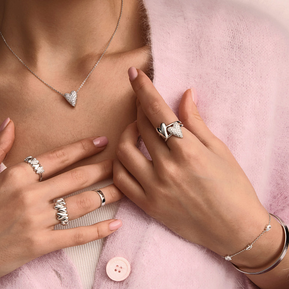 Регулируемое серебряное кольцо сердце с фианитами MIESTILO  Miestilo