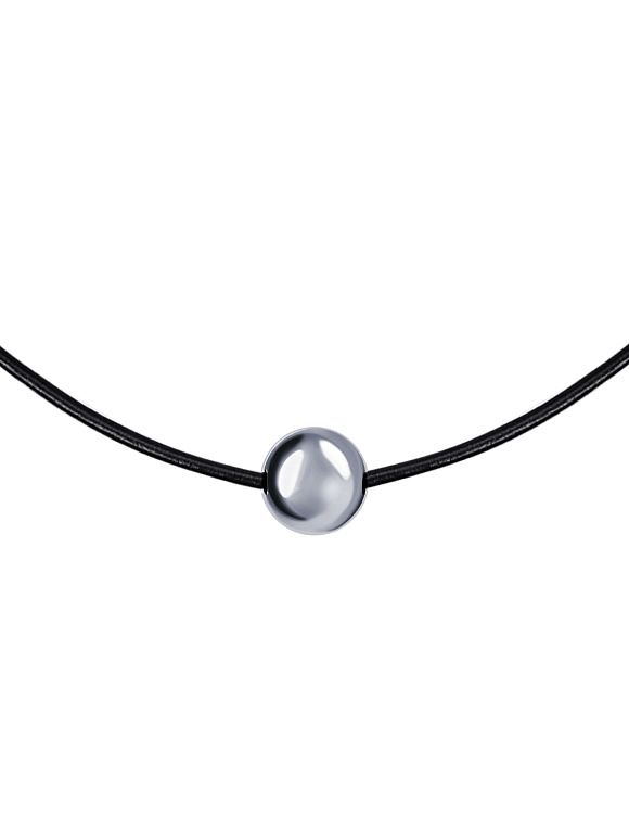 Серебрянная подвеска в виде шара на шнурке Miestilo
