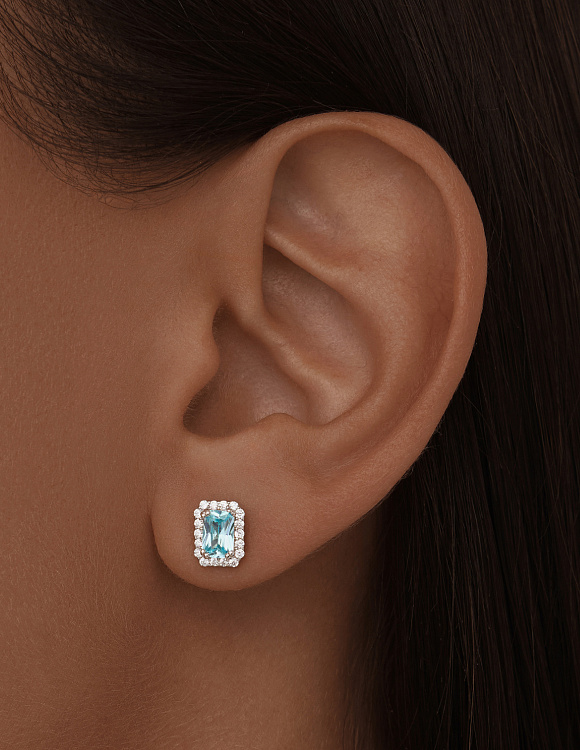 Серебряные серьги гвоздики с фианитами Miestilo