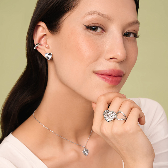 Серебряное кольцо с фианитами Miestilo
