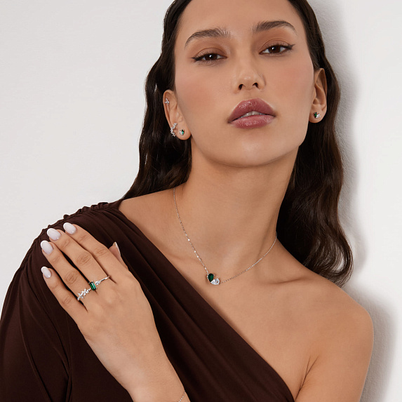 Серебряное колье с фианитами в огранке груша Miestilo