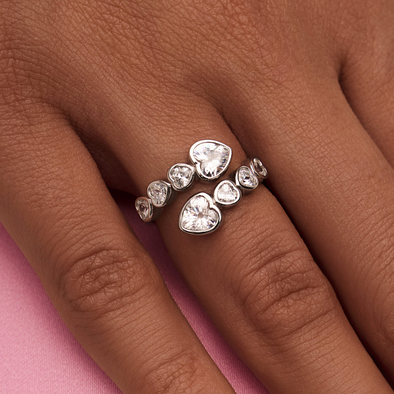 Серебряное кольцо с фианитами сердца Miestilo