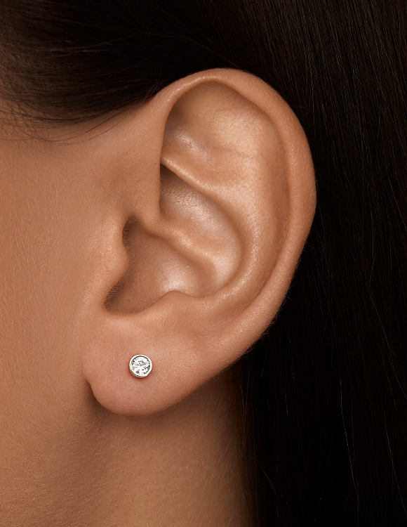 Круглые серьги-пусеты из серебра с фианитами 3мм Miestilo