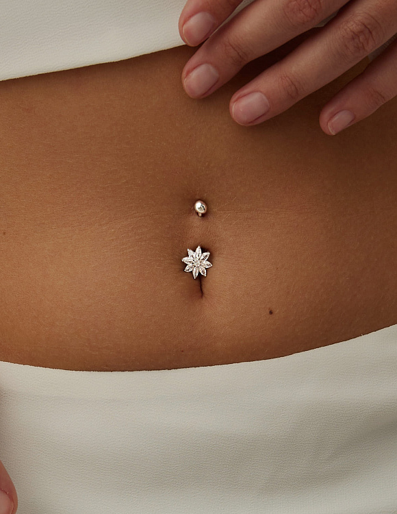 Пирсинг в пупок серебро 925 с фианитами цветок Miestilo