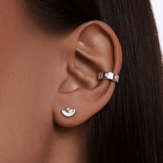 Серебряные серьги гвоздики с фианитами полусфера Miestilo